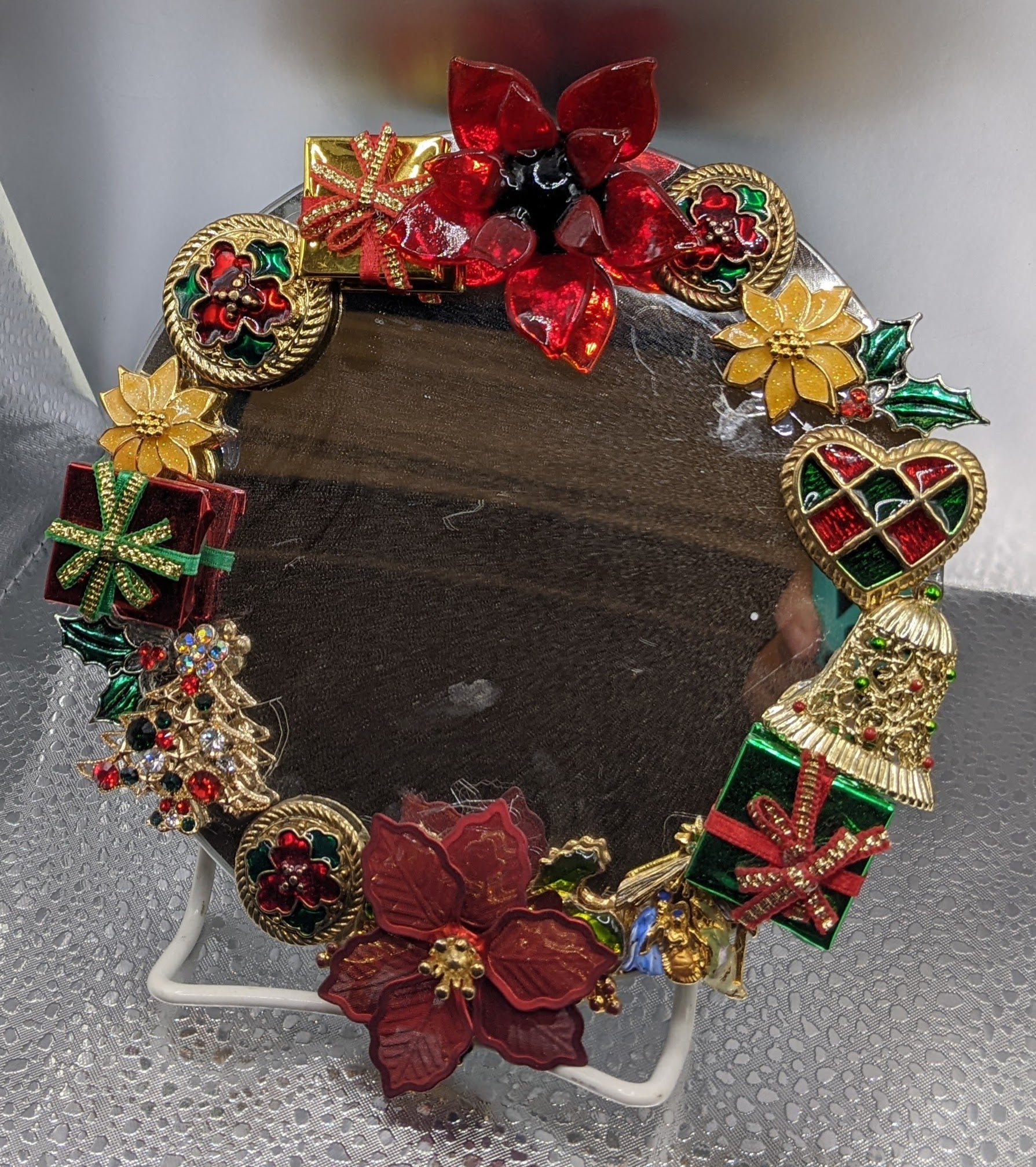Christmas brooch mirror